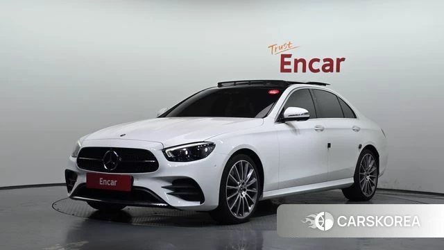 Mercedes-Benz E-Class W213 2021 Белый из Кореи