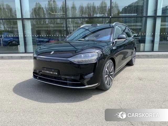 AITO Ask the world M9 2025 Черный из Китая