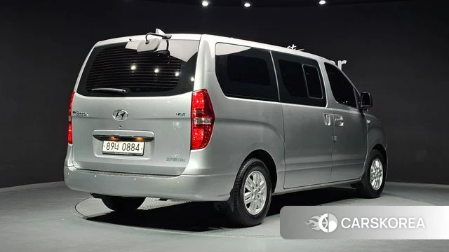 Hyundai The New Grand Starex 2020 Серебристо-серый из Кореи