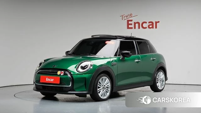 Mini Cooper 2022 Зеленый из Кореи