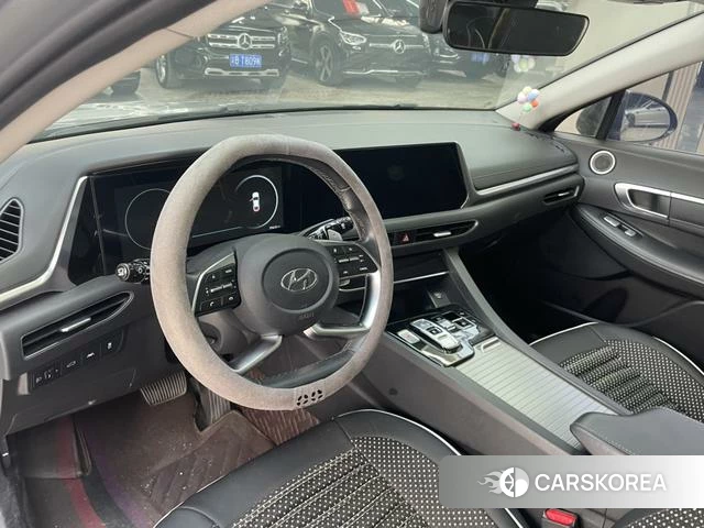 Hyundai Sonata 2021 Темно-серый из Китая
