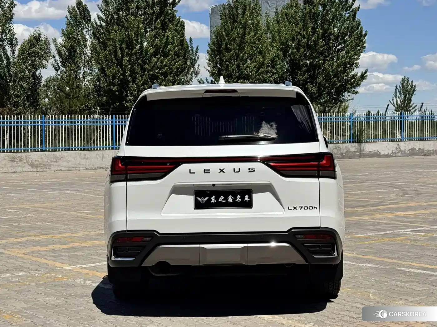 Lexus LX 2026 Белый из Китая
