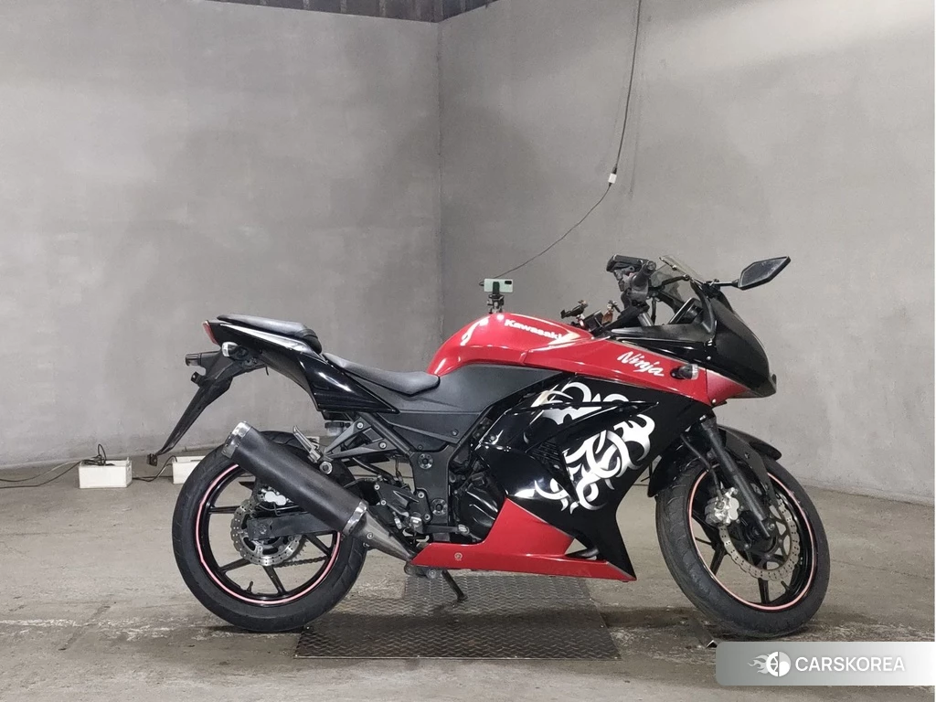 Проданный Kawasaki NINJA 250R id 4176139 из Японии, фото 2