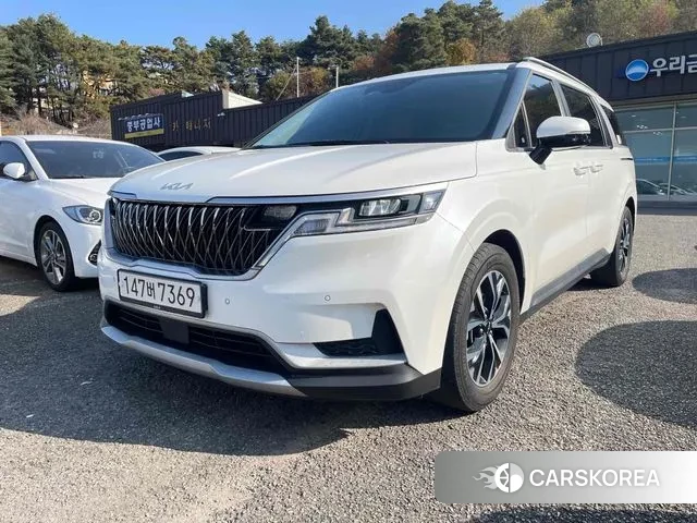 Kia Carnival 4th generation 2023 Белый из Кореи