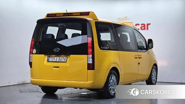 Hyundai Staria 2022 Желтый из Кореи