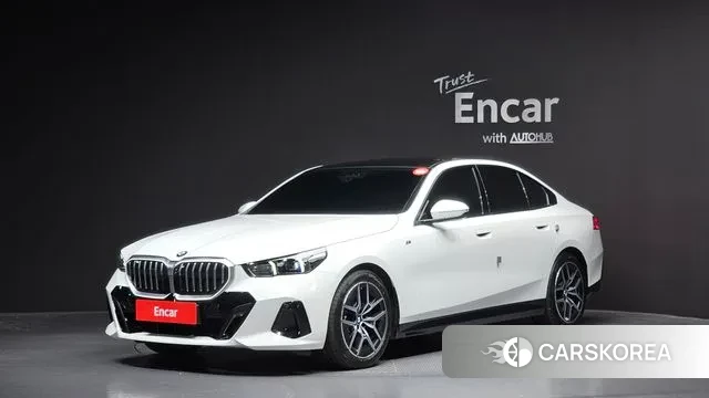 BMW 5 Series (G60) 2025 Белый из Кореи