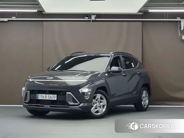 Hyundai Kona (SX2) 2023 Серебристо-серый из Кореи