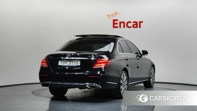 Mercedes-Benz E-Class W213 2018 Черный из Кореи
