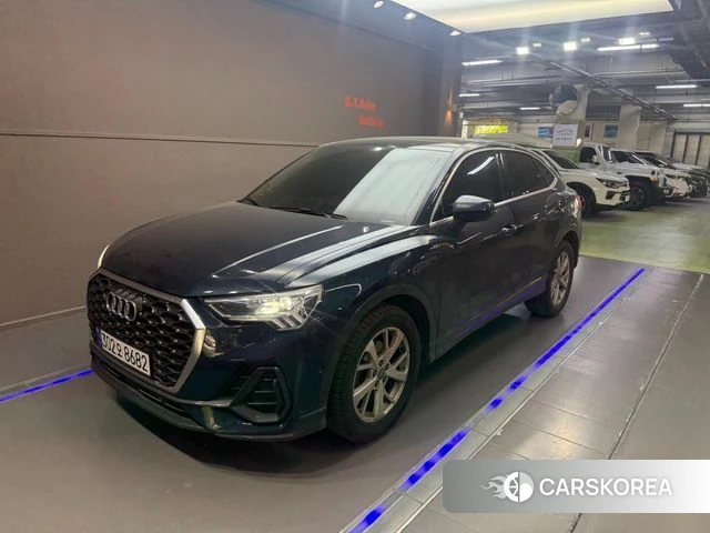 Audi Q3 (F3) 2020 Синий из Кореи