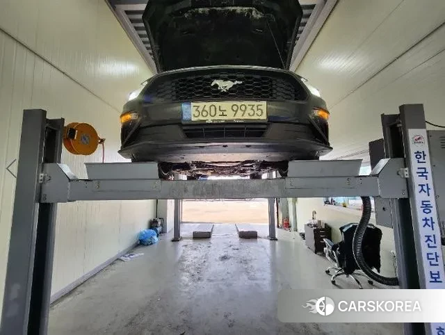 Ford Mustang 2022 Серый из Кореи