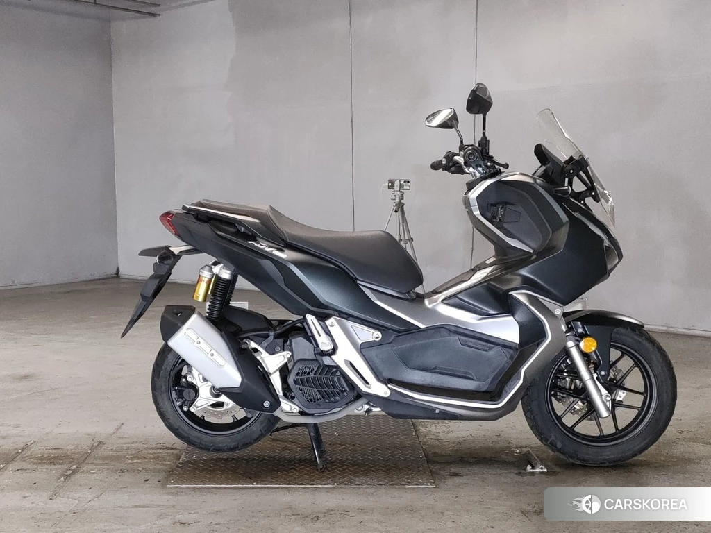 Проданный Honda ADV150 2019 из Японии, фото 2