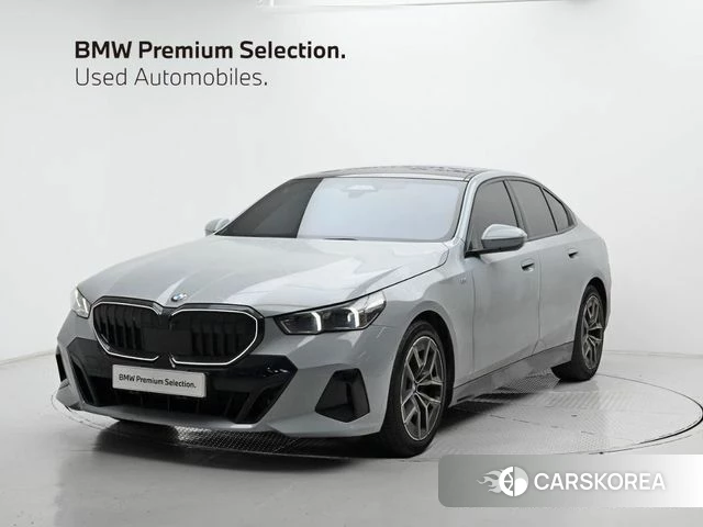 BMW 5 Series (G60) 2025 Серый из Кореи
