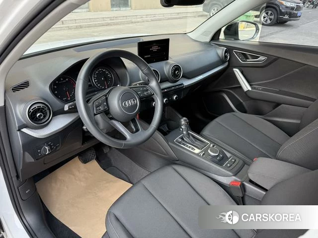 Audi Q2L 2020 Белый из Китая