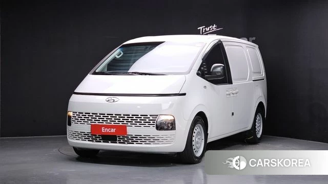 Hyundai Staria 2022 Белый из Кореи