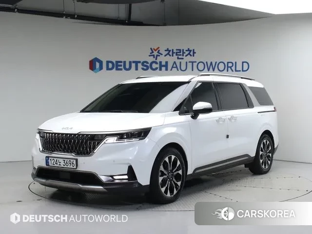 Kia Carnival 4th generation 2023 Белый из Кореи