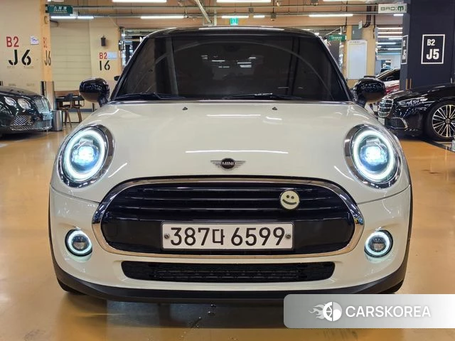 Mini Cooper 2020 Жемчужный цвет из Кореи