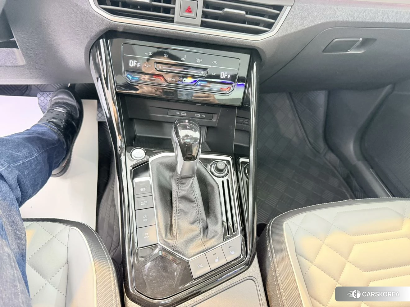 Volkswagen Tanyue 2022 Белый из Китая