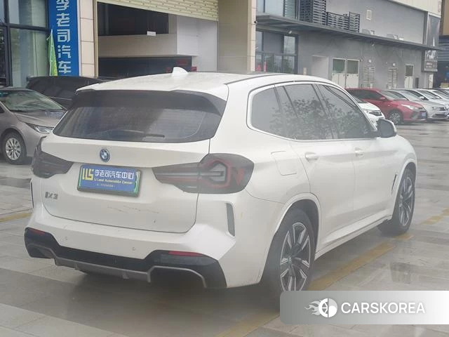 BMW iX3 2022 Белый из Китая