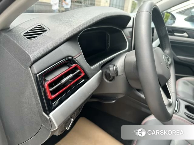 Volkswagen Lavida 2024 Белый из Китая