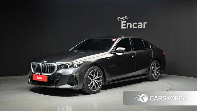 BMW 5 Series (G60) 2025 Серый из Кореи