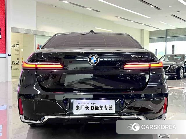 BMW 7 series 2023 Черный из Китая