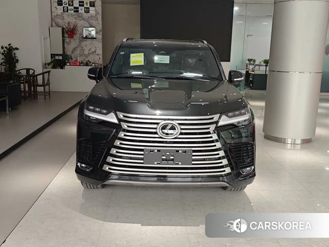 Lexus LX 2025 Черный из Китая