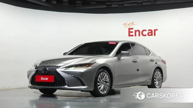 Lexus ES300h 7th generation 2019 Серебристо-серый из Кореи
