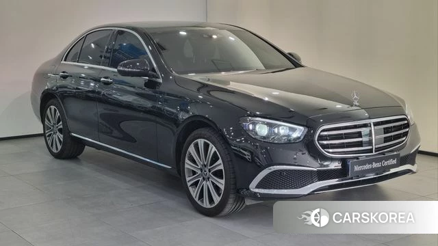 Mercedes-Benz E-Class W213 2022 Черный из Кореи