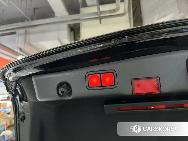 Mercedes-Benz E-class (imported) 2022 Черный из Китая