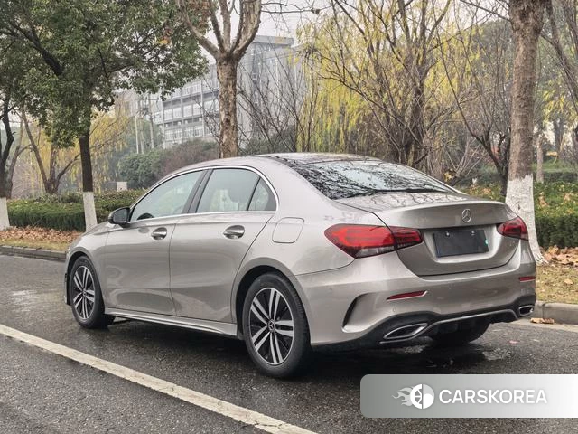 Mercedes-Benz Class A 2019 Шампань из Китая