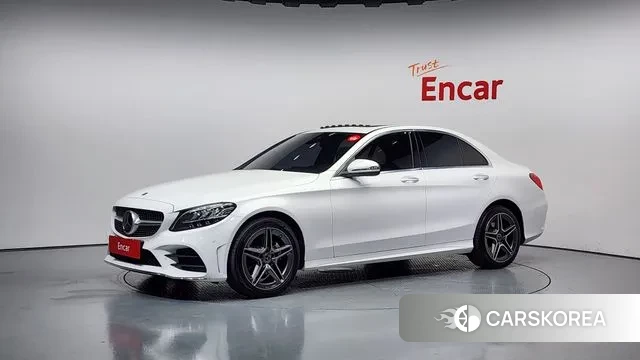 Mercedes-Benz C-Class W205 2021 Белый из Кореи