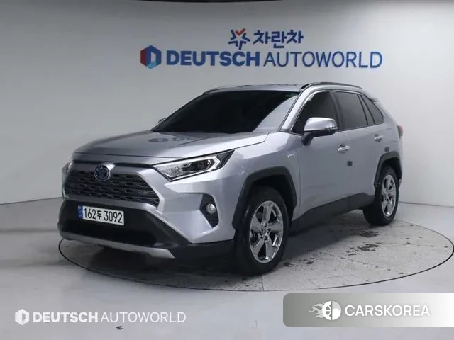 Toyota RAV4 5th Generation 2020 Серебристо-серый из Кореи