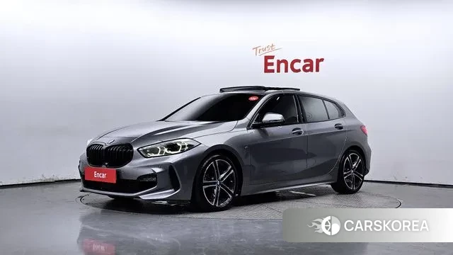 BMW 1 Series (F40) 2023 Серый из Кореи