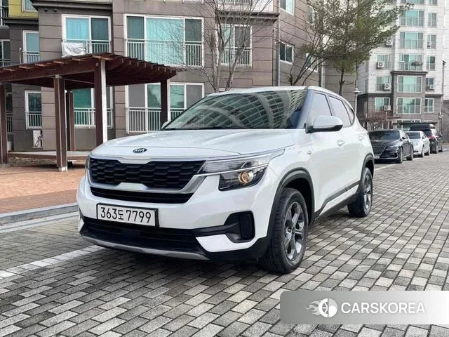 Kia Seltos 2021 Белый из Кореи