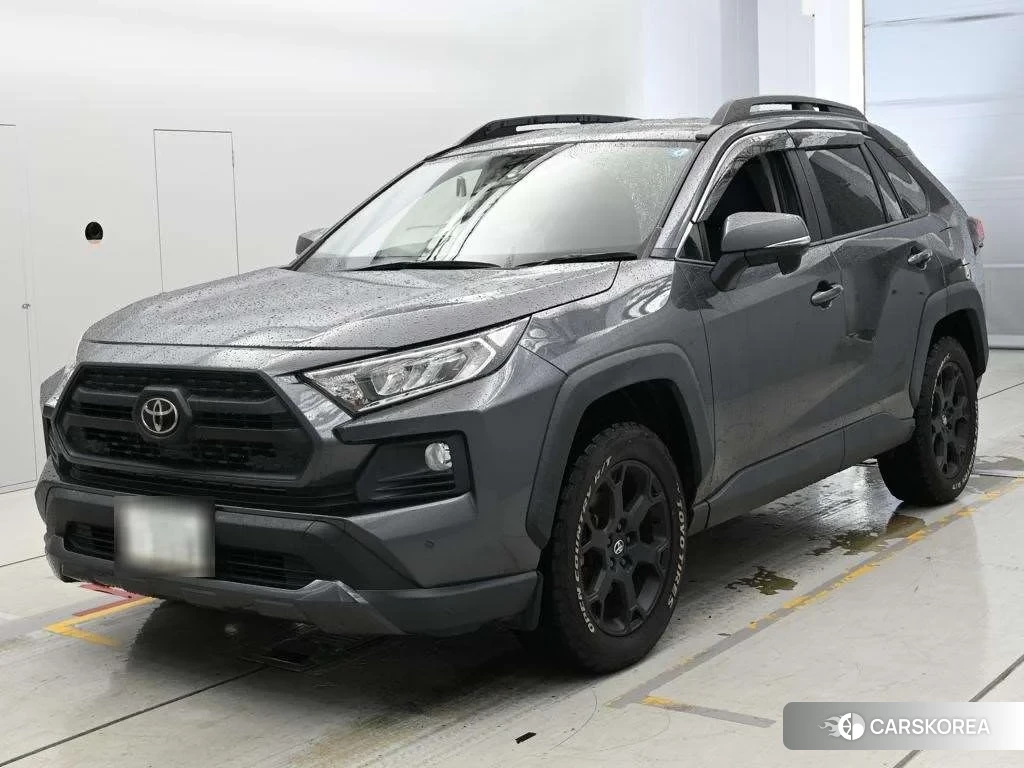 Toyota RAV4 2021 из Японии