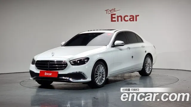 Mercedes-Benz E-Class W213 2021 Белый из Кореи