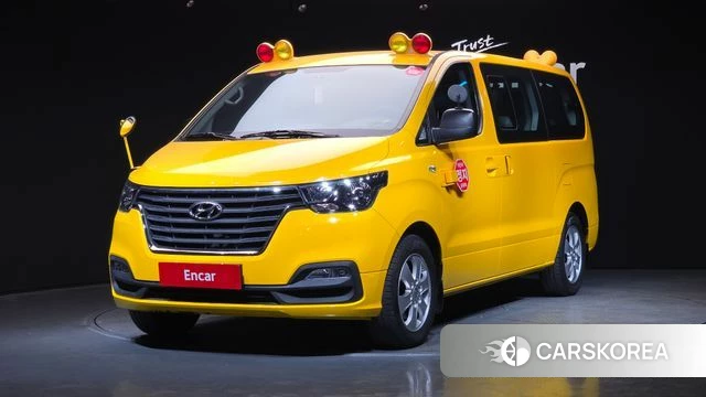 Hyundai The New Grand Starex 2018 Желтый из Кореи