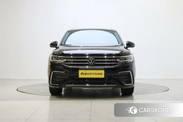 Volkswagen Tiguan L 2024 Черный из Китая
