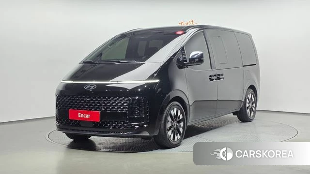 Hyundai Staria 2025 Черный из Кореи