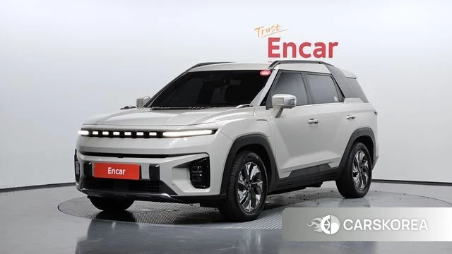Ssangyong Torres EVX 2024 Жемчужный цвет из Кореи
