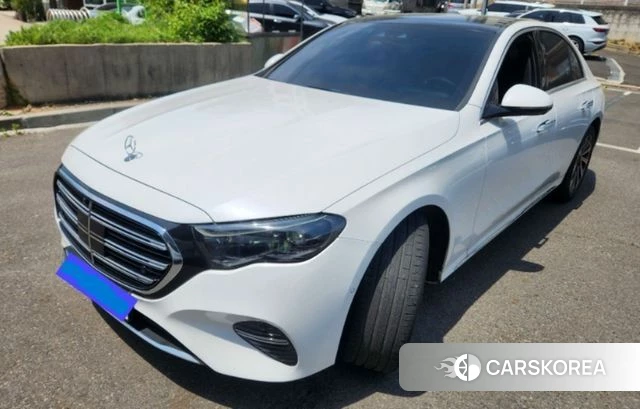 Mercedes-Benz E-Class W214 2024 Белый из Кореи