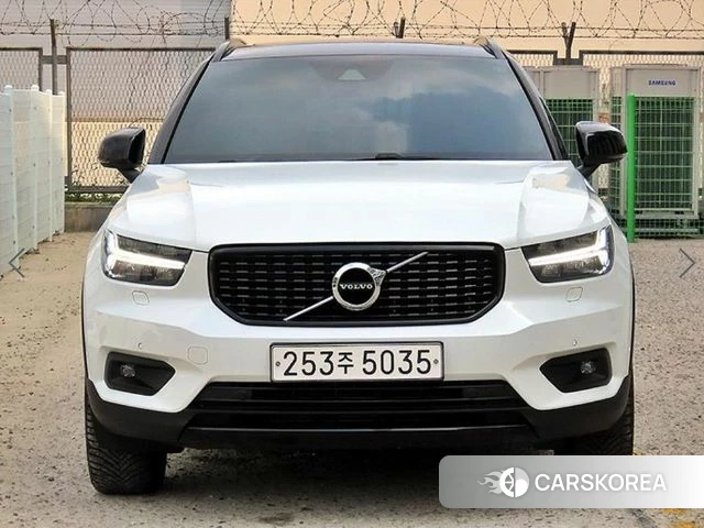 Volvo XC40 2019 Белый из Кореи