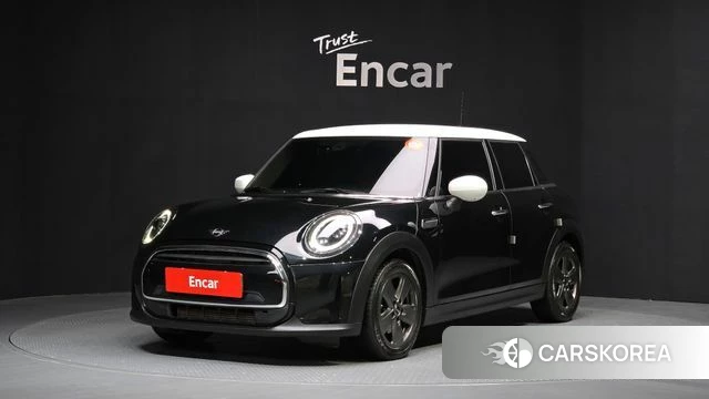 Mini Cooper 2022 Черный из Кореи