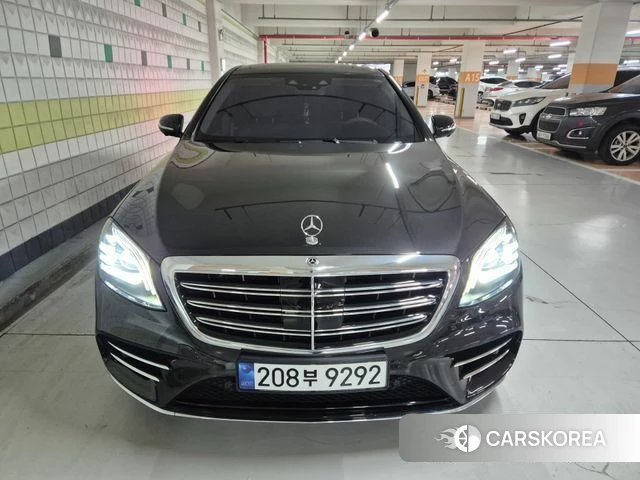 Mercedes-Benz S-Class W222 2018 Черный из Кореи