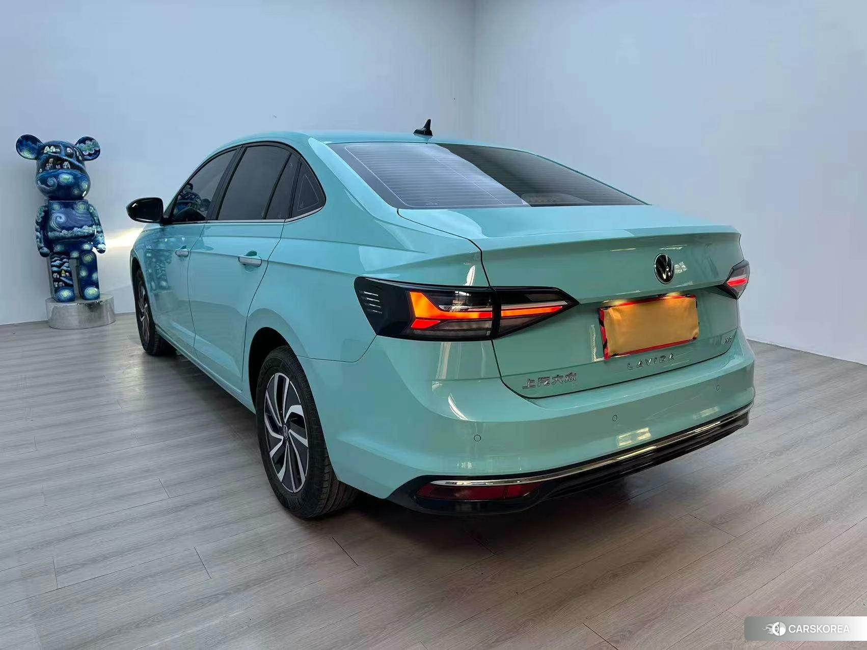 Volkswagen Lavida 2023 Зеленый из Китая
