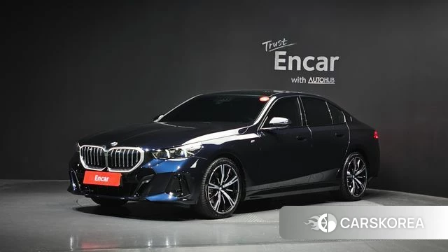 BMW 5 Series (G60) 2024 Черный из Кореи