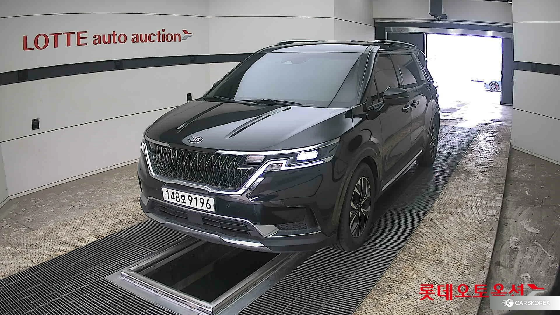 Kia Carnival 2021 Aurora Black Pearl из Кореи