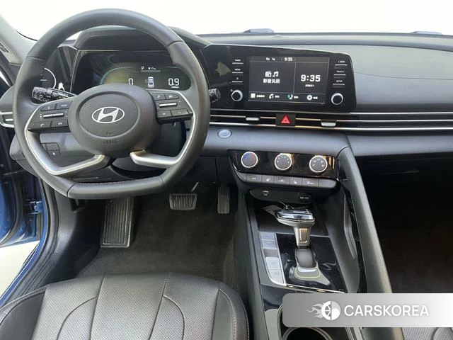 Hyundai Elantra 2023 Синий из Китая