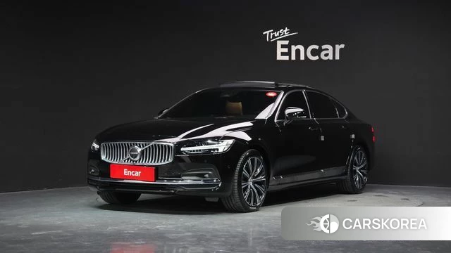 Volvo S90 2024 Черный из Кореи