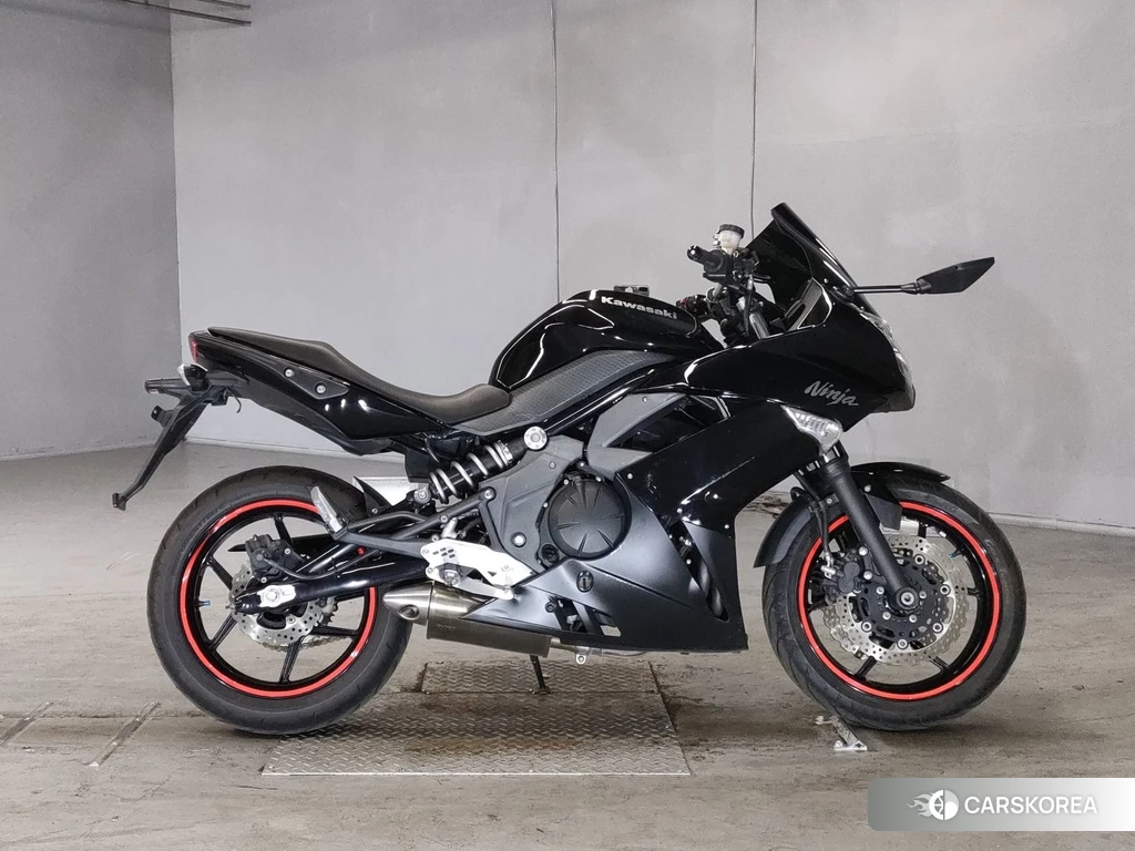 Проданный Kawasaki NINJA 400R 2012 из Японии